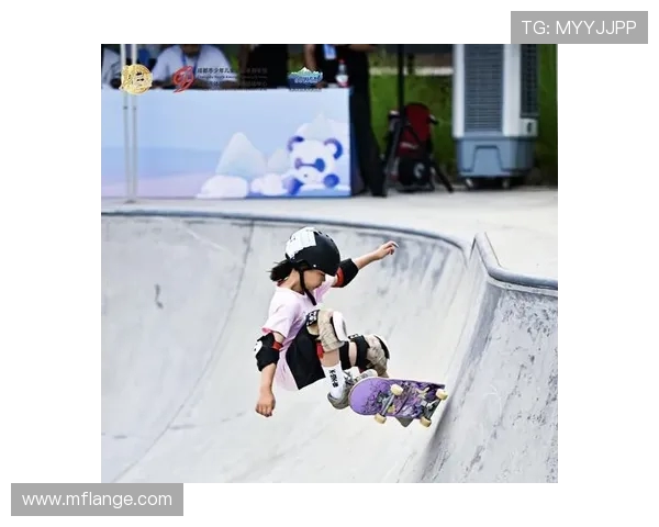 滑板精英赛特别报道:成都街舞队如何成功转型与突破自我 滑板精英赛特别报道:成都街舞队如何成功转型与突破自我