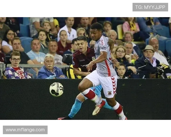 赫拉克莱斯与精英的巅峰对决谁能在战斗中脱颖而出