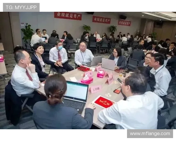 重庆足球队与上海足球队赛后复盘团队协作的成功与不足分析